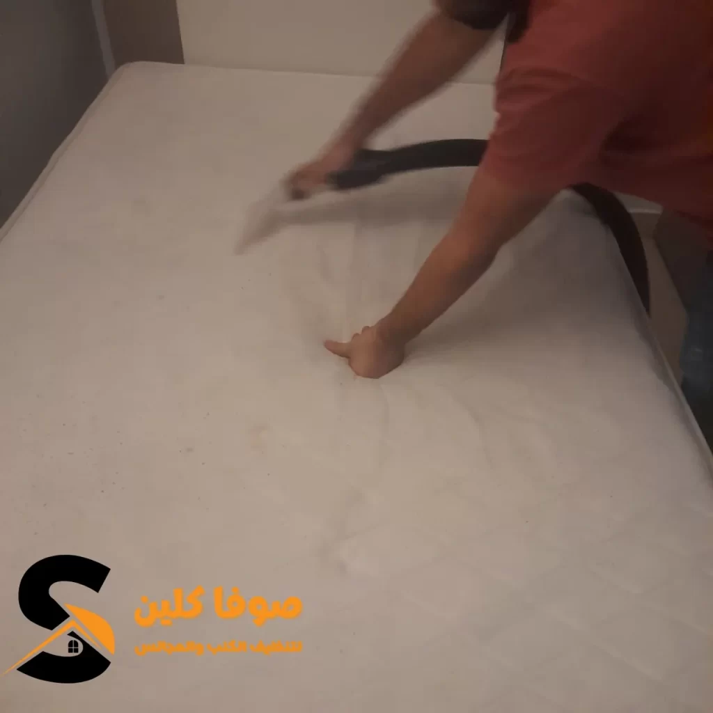 تنظيف مراتب